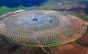 İspanya'nın Endülüsya bölgesinde bir güneş santrali