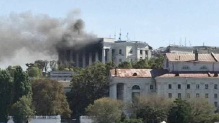 Sivastopol'e füze saldırısı: Şehir merkezinden uzak durun uyarısı yapıldı