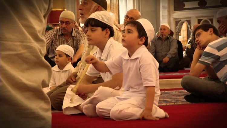 Erdoğan, 'kindar ve dindar' nesil için Maarif Vakfı'nı onayladı