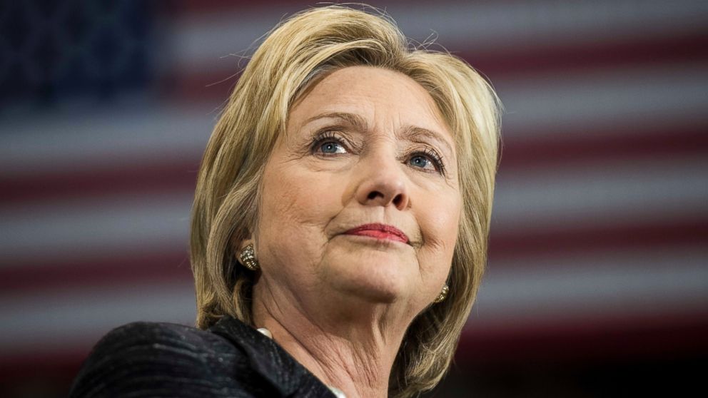 Clinton başkan adaylığını 'garantiledi'