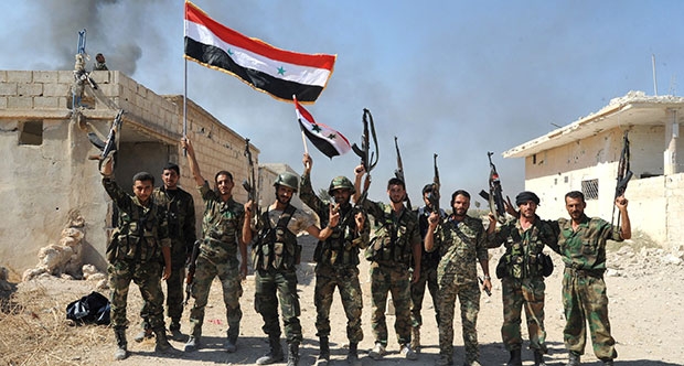 Robert Fisk, IŞİD kuşatmasına yıllarca direnen Suriyeli askerleri yazdı