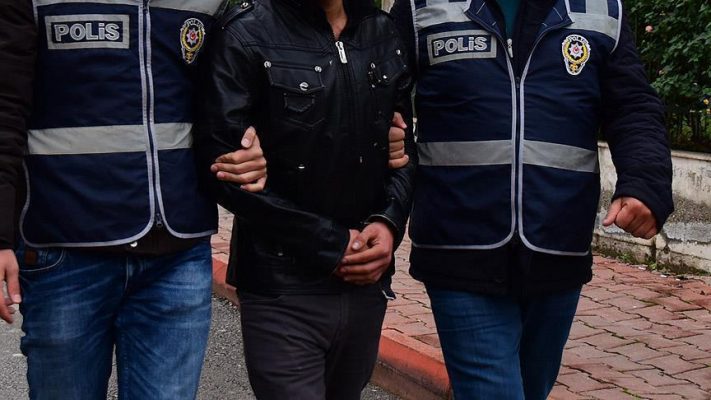 BirGün Gazetesi çalışanlarından Mahir Kanaat ve üç gazeteci gözaltına alındı