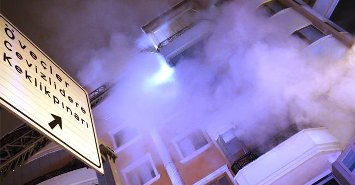 Ankara'da yangın: 30 kişi hastaneye kaldırıldı