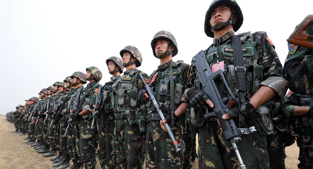Çin Ordusu KDHC sınırına 150 bin asker konuşlandırdı