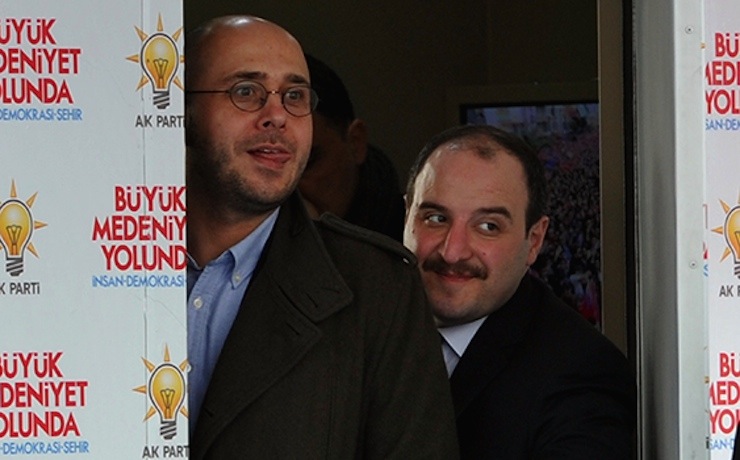 AKP medyasında tasfiyeler başladı: Yıldıray Oğur, Ahmet Taşgetiren...