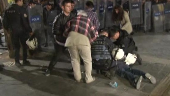 Ankara'da açlık grevine destek eylemine geceyarısı saldırısı