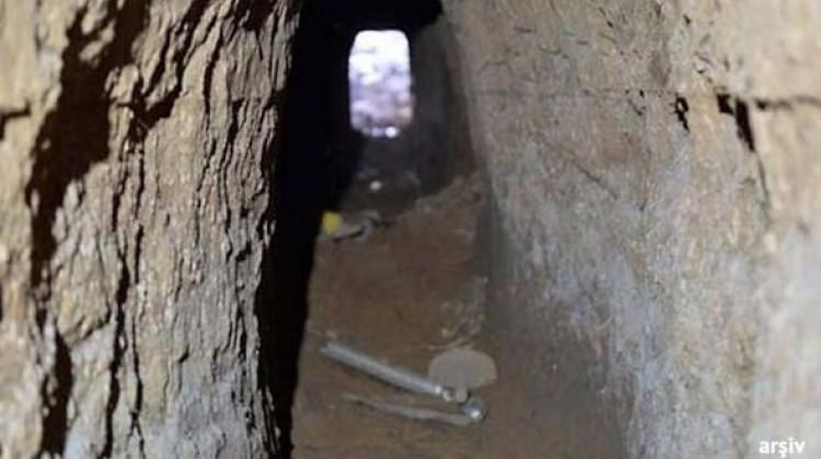Dudullu-Bostancı metro kazısında tünel bulundu