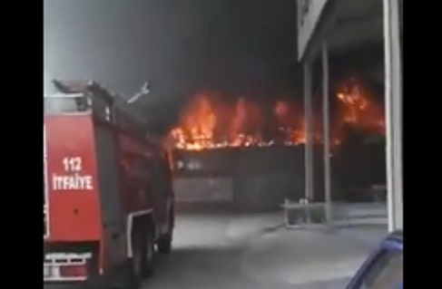 VİDEO | Isparta'da sanayi sitesinde büyük yangın