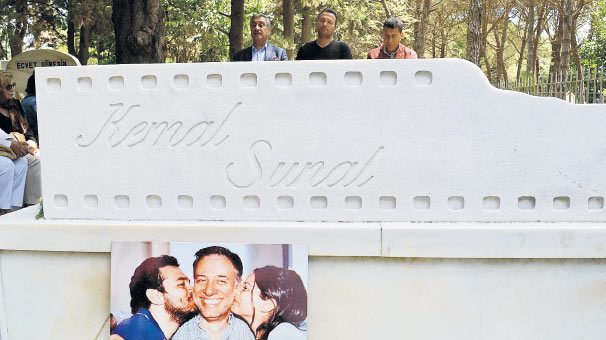 Kemal Sunal ölümünün 17'inci yılında anıldı