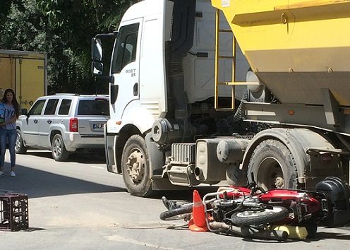 İstanbul'da hafriyat kamyonu dehşeti: Kuryeyi ezip ölümüne yol açan şoför olay yerinden kaçtı!