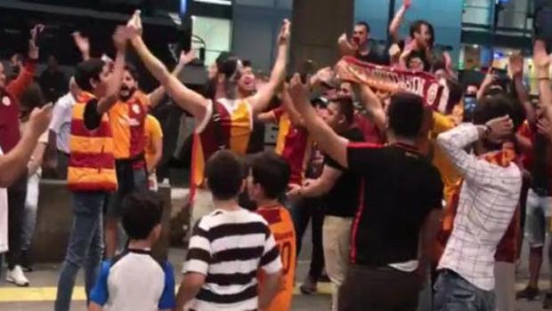 Havaalanında Beşiktaş-Galatasaray gerginliği