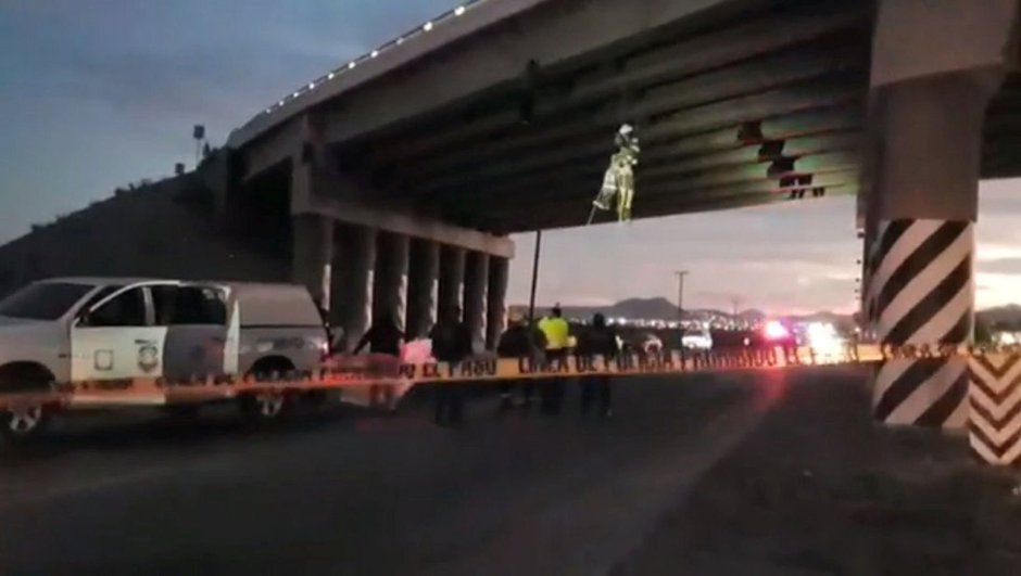 Meksika'da üç köprüye asılı 6 ceset bulundu
