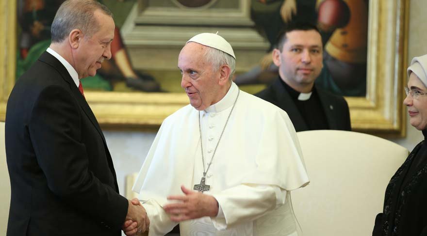 Erdoğan'dan CHP'li Pekşen'e Vatikan'a bağış davası