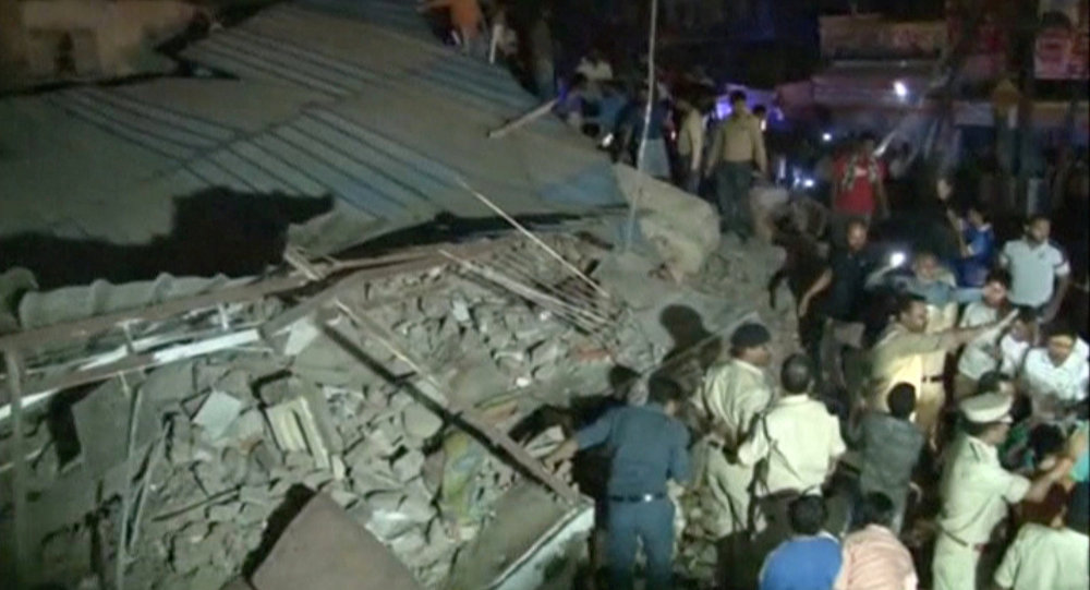 Hindistan'da bir araç çarpması sonucu bina çöktü: 10 ölü