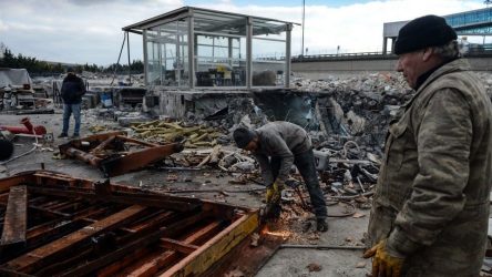 Rant uğruna kapatılan Atatürk Havalimanı'nın kargo bölümünün yıkımı tamamlandı