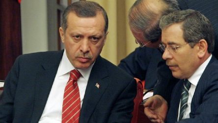 Eski yol arkadaşından Erdoğan'a: Bankalara ve paralara çok özel merakı var, yanlış işlere girmesin