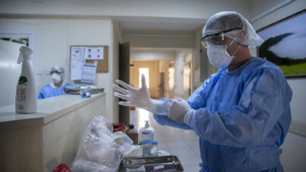 Ankara Tabip Odası: Sağlık çalışanlarının koruyucu ekipman sorunu devam ediyor
