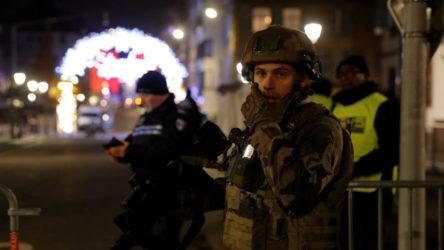Fransa'da silahlı saldırı: 3 kişi öldü