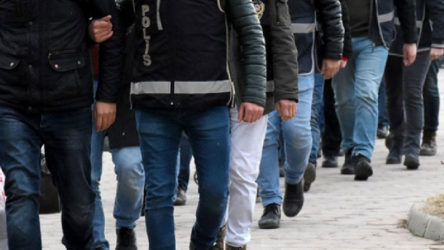 AKP 'muhalefet partilerinin' belediyelerine yolsuzluk operasyonu yapmaya hazırlanıyor