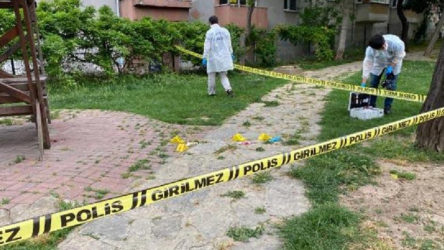 İstanbul Ataşehir'de bir baba parkta oğlunu öldürüp başında bekledi