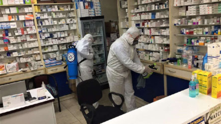 İstanbul'da 30 eczacı ve 40 çalışanın koronavirüs testi pozitif çıktı