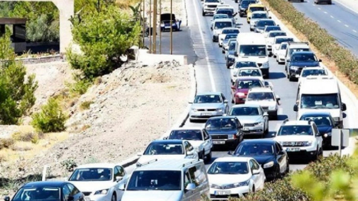 Seyahat kısıtlaması kalktı: Bodrum'a 15 saatte 6 bin araç giriş yaptı