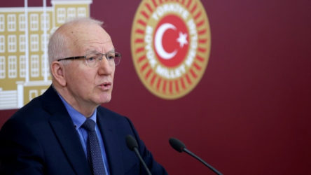 CHP'li vekil 'Sultanahmet de müze olmalı' dedi, AKP 'din düşmanı' ilan etti