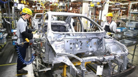 Otomotiv ana sanayiinde üretim yüzde 54 düştü