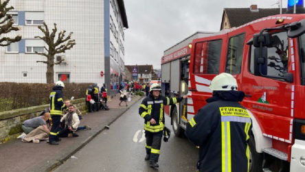 Almanya'da bir araç kaldırımdaki kalabalığa daldı: 1 ölü