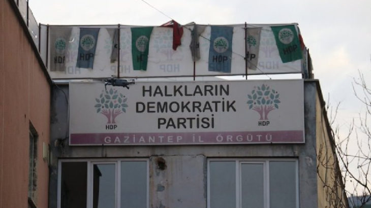 Gaziantep'te HDP İl Başkanı ve muhtarlar dahil 33 kişiye gözaltı kararı
