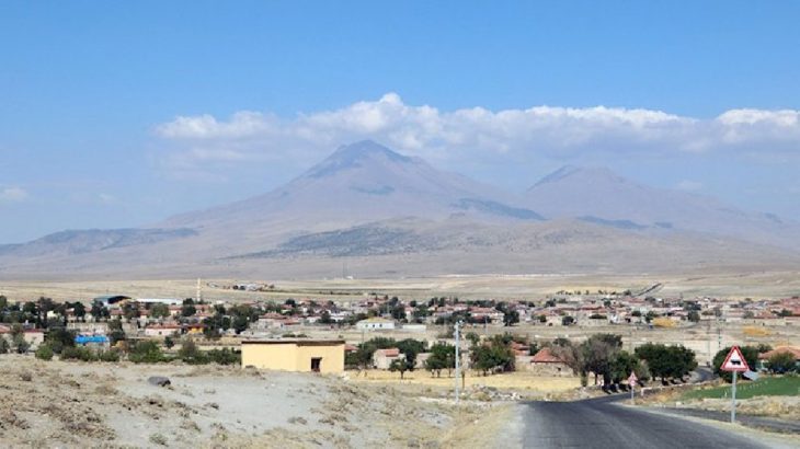 Niğde depreminin ardından volkanik Hasan Dağı gaz çıkarmaya başladı