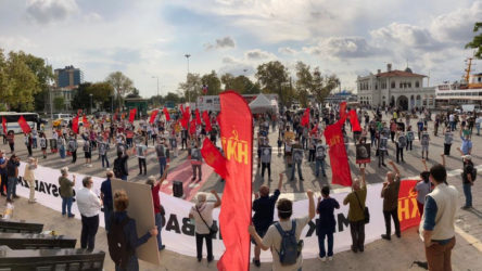 Komünistlerden Kadıköy'de sosyal mesafeli 100. yıl buluşması