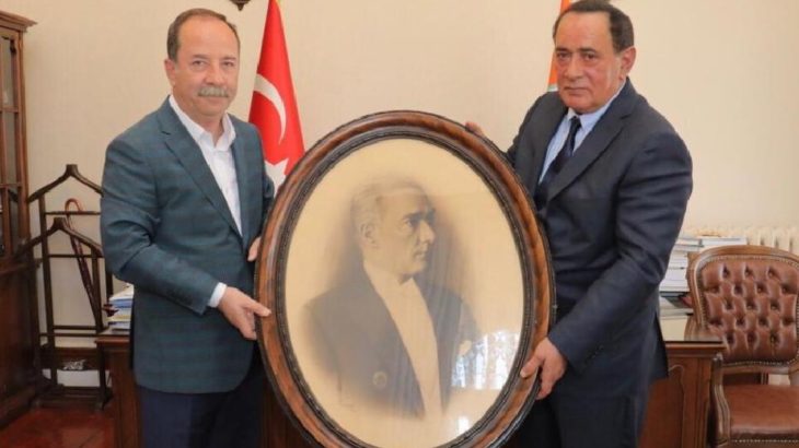 Çakıcı'dan CHP'li başkana ziyaret