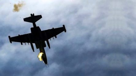 Azerbaycan Ermenistan'a ait savaş uçağını düşürdü