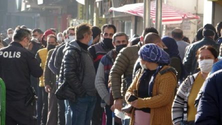 Gaziantep'te sosyal mesafe yok sayıldı!