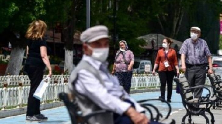 İçişleri Bakanlığı'ndan 81 il valiliğine genelge: Cadde ve sokaklarda sigara içmek yasaklandı