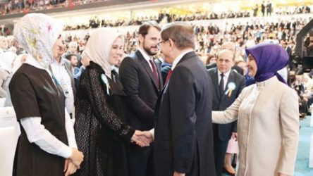 Davutoğlu'ndan Berat Albayrak yorumu: Hicap duydum