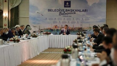 İstanbul ilçe belediye başkanları koronavirüs toplantısında bir araya geldi