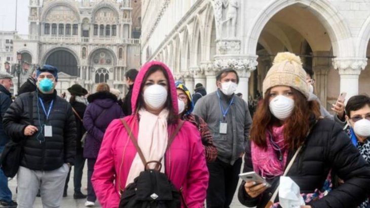 Maske kısıtlamasının kaldırılması planlanan İngiltere'de günlük vaka sayısı 30 binin üzerinde