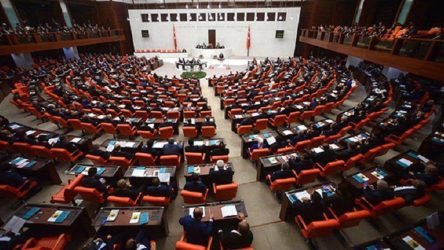 AKP yeni 'torba'sını Meclis'e sundu: Vergi zammı istedi