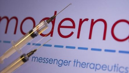 Fransa da Moderna'nın aşısına onay verdi