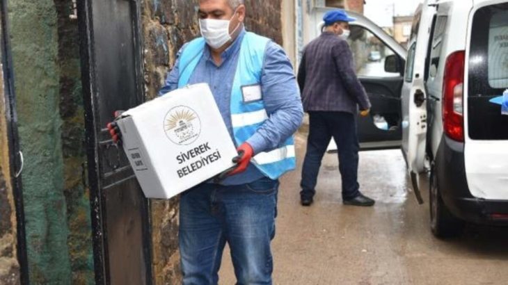 AKP'li belediyeden AKP'li şirkete iki kez gıda kolisi alımı ihalesi