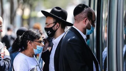 İsrail'de artan yeni tip koronavirüs vakaları nedeniyle yeni kısıtlamalar getirildi