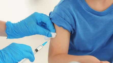 Bilim Kurulu Üyesi Taşova: Aşıdan sonra koronavirüse yakalanılıyorsa bu mutasyonlu virüs olabilir