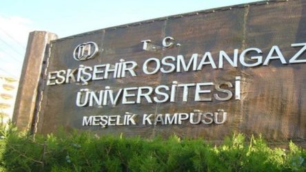 Üniversitede 'AKP'ye hizmet': Erdoğan ve AKP için tez yazana 'teşvik ödülü'