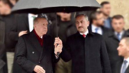 Adalet Bakanı Abdülhamit Gül istifa etti