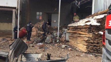 Bursa'da mobilya fabrikasında patlama: 1 işçi yaşamını yitirdi 4'ü ağır 6 yaralı