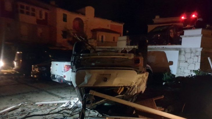 İzmir'i hortum vurdu: Vincin devrilmesiyle 16 inşaat işçisi yaralandı