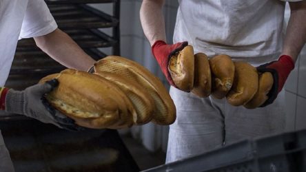 Ankara'da ekmeğe yapılan zam iptal edildi