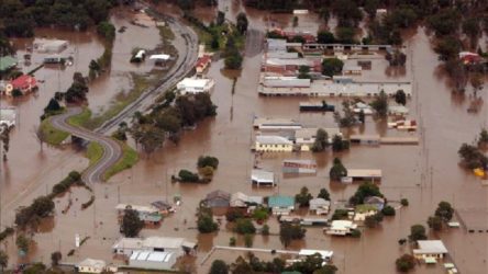 Avustralya'da son 50 yılın en büyük sel felaketi yaşanıyor